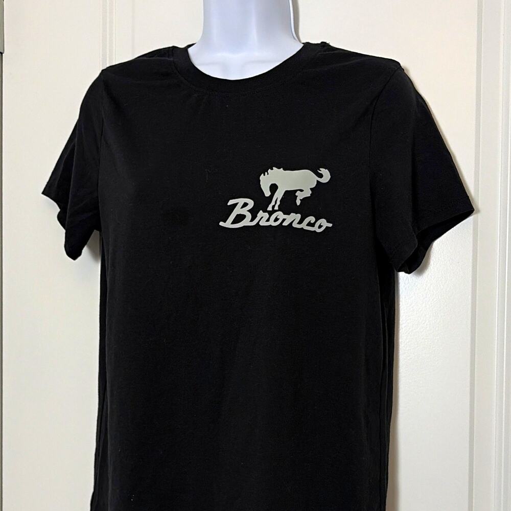 hybrid apparel ford bronco graphic print tshirt mens black Size XS flaw see pic